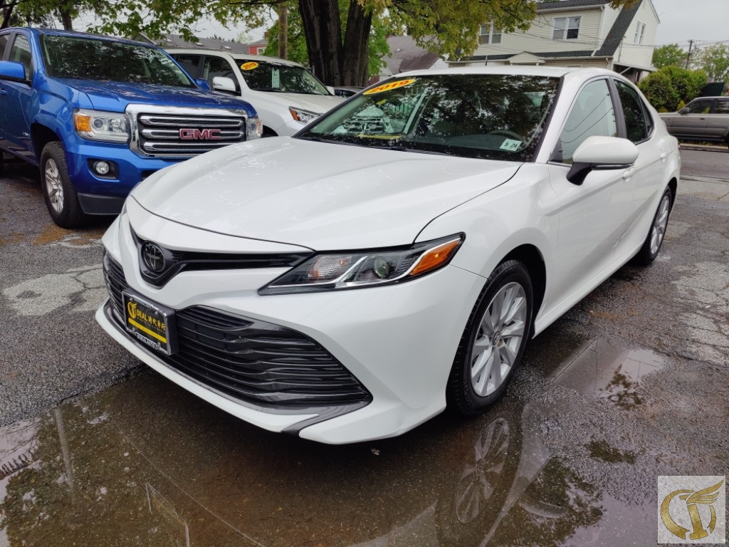 2019+TOYOTA+CAMRY+LE