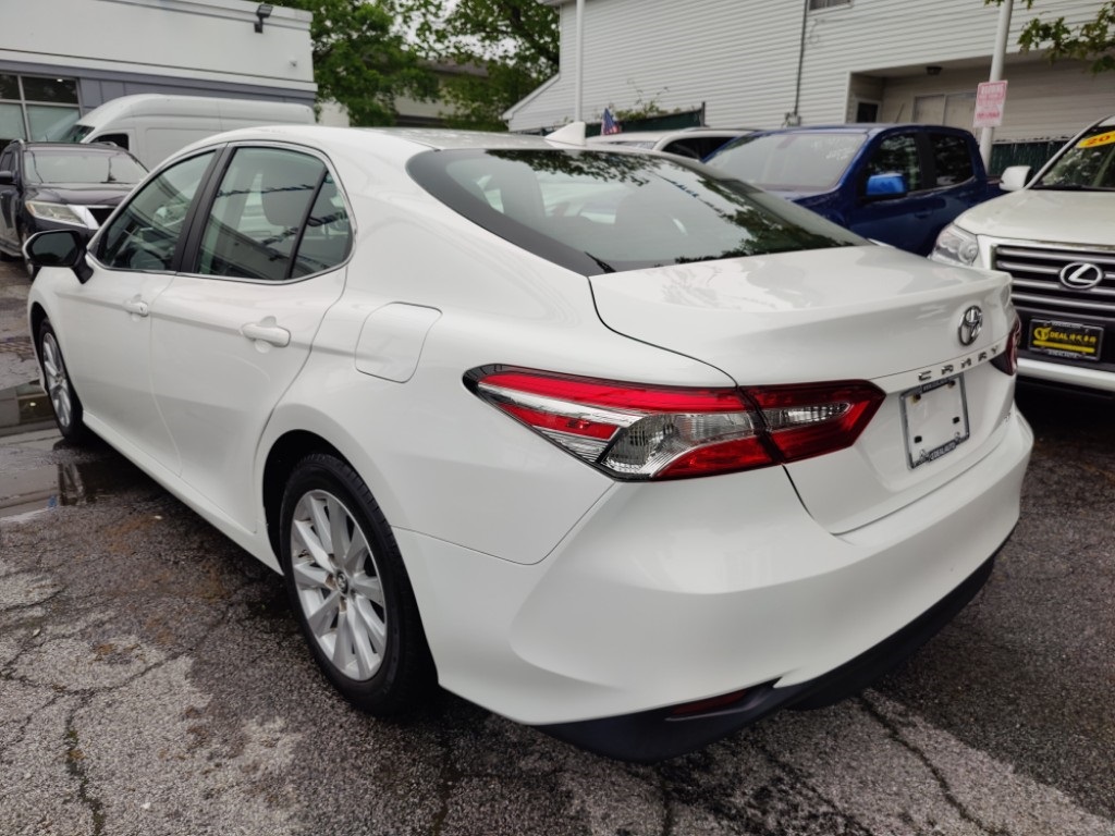2019+TOYOTA+CAMRY+LE